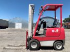автонавантажувач Toyota на 0.9 тонни, компакт-модель